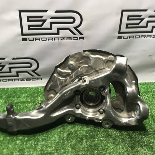 Кулак левый Mercedes Benz C W205 2018 A2053700