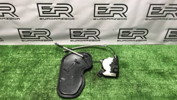 Стеклоподъемник задний правый Volkswagen Polo