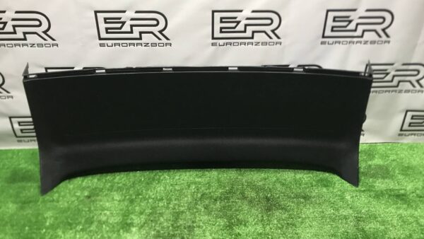 Обшивка крышки багажника Mercedes Benz GLC X253