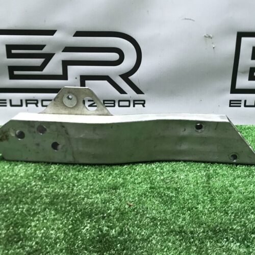 Крепление фары (кронштейн фары) левой