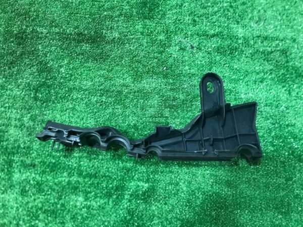 Уплотнитель подкапотного пространства A2138310300