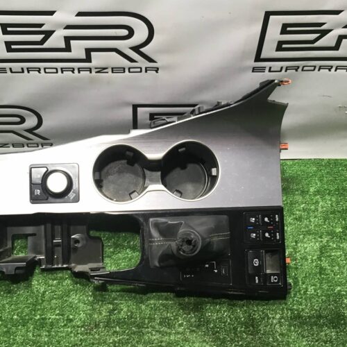 Консоль салона Lexus RX 4 (2015 2019) 588350E060