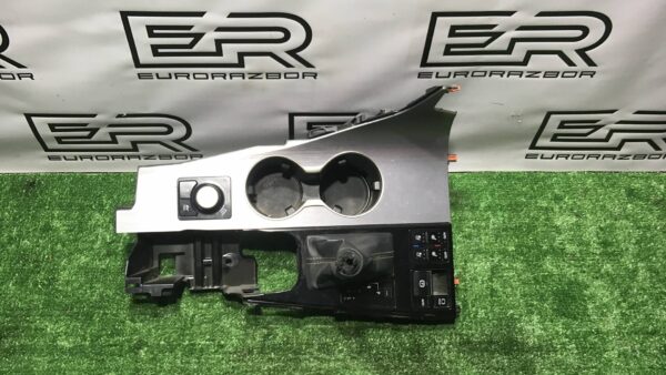 Консоль салона Lexus RX 4 (2015 2019) 588350E060