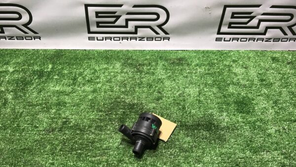 Насос антифриза дополнительный Mercedes Benz GLE