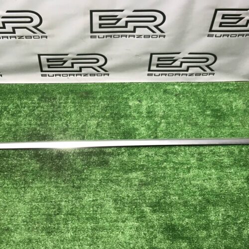 Молдинг двери передней правой Mercedes Benz GLC