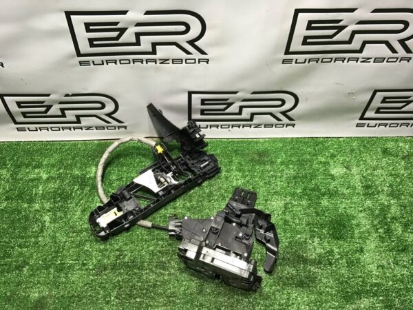 Замок двери передней левой Mercedes Benz E W213