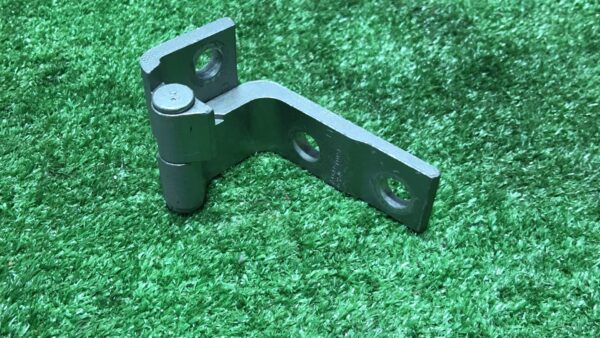 Петля двери задней правой Lexus RX 4 (2015 2019)