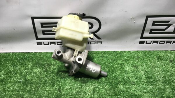 Главный тормозной цилиндр BMW X5 E70 (2006 2010)