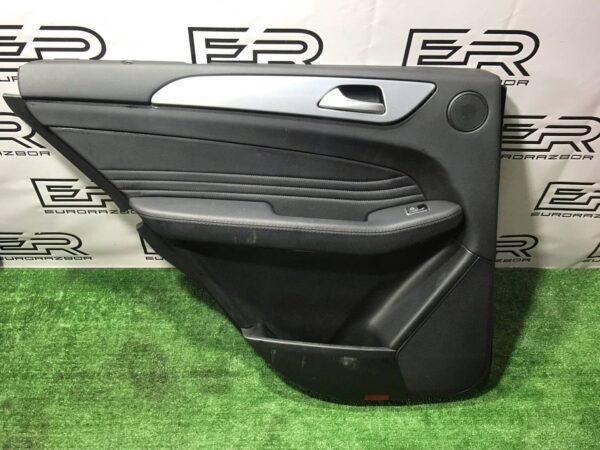 Обшивка двери задней левой Mercedes Benz GLE W166