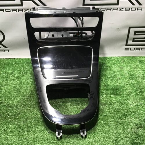 Консоль салона Mercedes Benz E W213 (2016 2021)