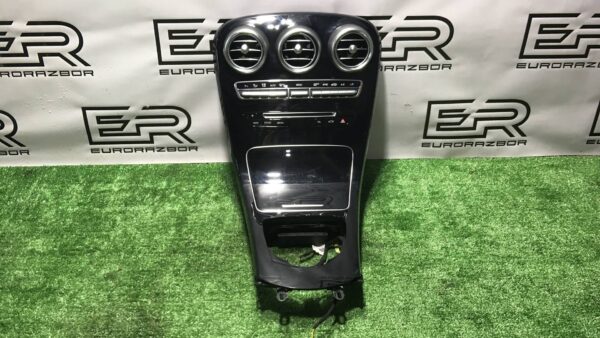 Консоль салона Mercedes Benz GLC X253 A2536806802