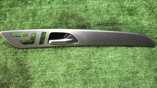 Накладка двери передней правой Mercedes Benz GLE