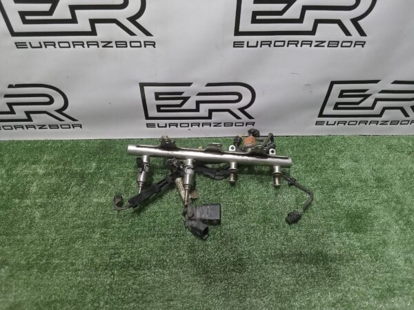 Топливная рампа Volkswagen Passat B7 (2010 2015)