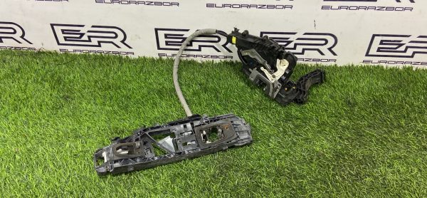 Замок двери задней левой Mercedes Benz C