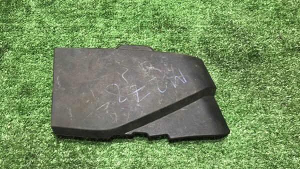 Пластик моторного отсека Mercedes Benz S W221