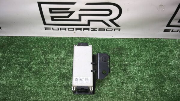 Блок управления телефоном Volkswagen Touareg