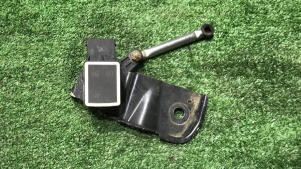 Датчик дорожного просвета Mercedes Benz S W221