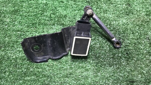 Датчик дорожного просвета Mercedes Benz S W221