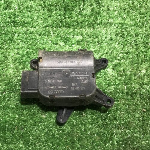 Моторчик заслонки печки Volkswagen Passat B6