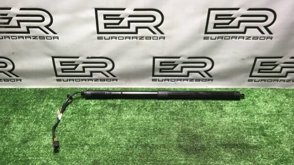 Амортизатор крышки багажника Land Rover рест.