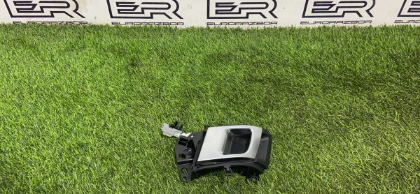 Ручка внутренняя двери левой Range Rover L405