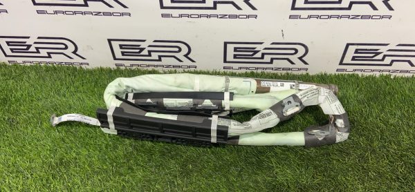 Шторка безопасности правая Kia Sorento