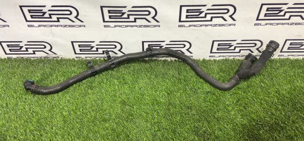 Патрубок системы охлаждения Jaguar F Pace Х761