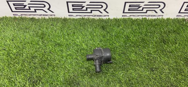 Насос антифриза дополнительный (помпа) Jaguar F Pace Х761