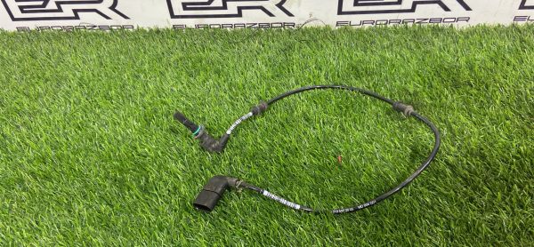 Датчик ABS для Mercedes W213