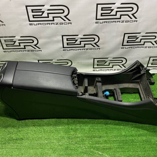 Центральный подлокотник Mercedes Benz GLC X253