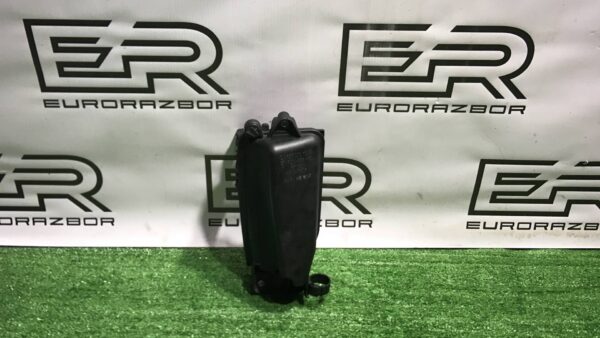 Вакуумный ресивер Mercedes Benz C W205 A6510701000