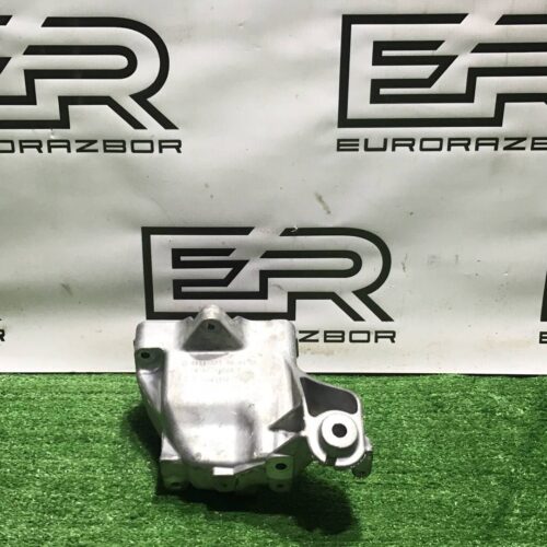 Кронштейн двигателя правый Mercedes Benz GLE W166