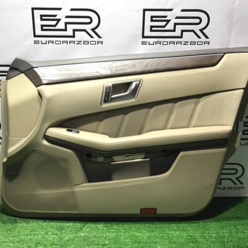 Обшивка двери правой Mercedes Benz E W212