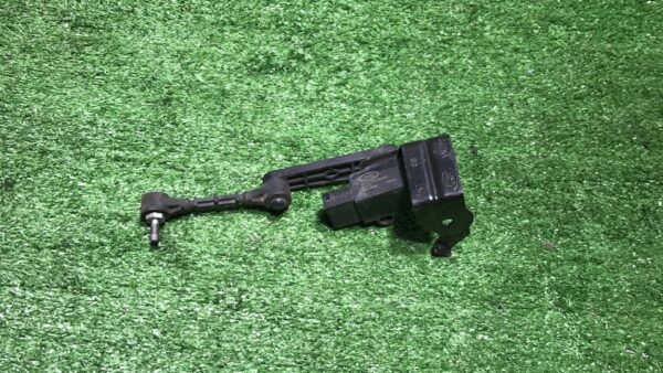 Датчик дорожного просвета Land Rover Range Rover