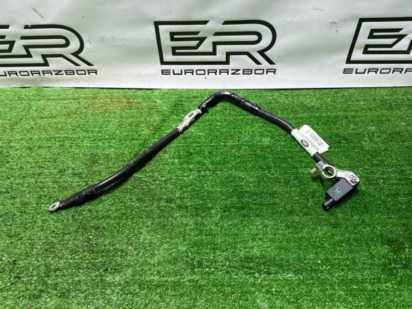 Плюсовой провод аккумулятора Land Rover