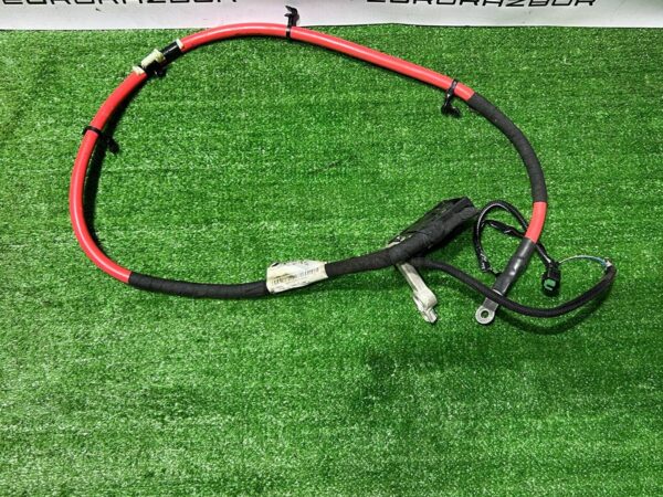 Плюсовой провод аккумулятора Land Rover