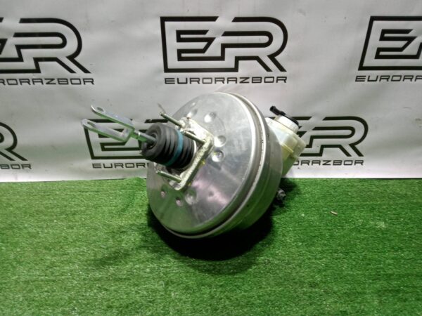 Вакуумный усилитель тормозов Land Rover