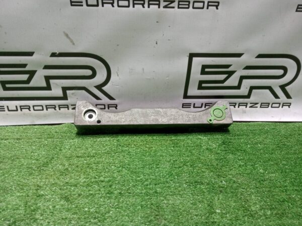 Кронштейн двигателя Land Rover Range Rover Evoque