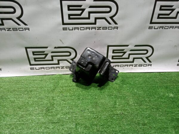 Кронштейн полки багажника Mercedes Benz GLE W166