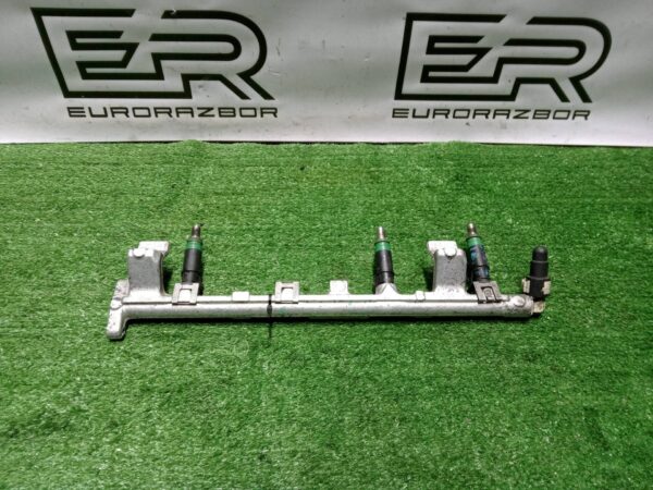 Топливная рампа Ford Focus 2 (2004 2008)