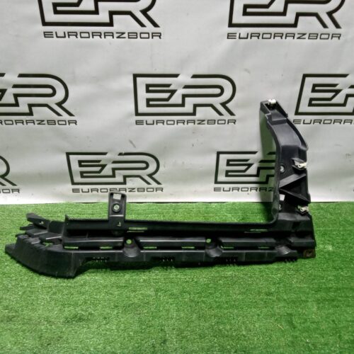 Крепление бампера заднее левое Range Rover L405