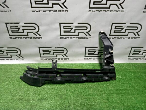 Крепление бампера заднее левое Range Rover L405