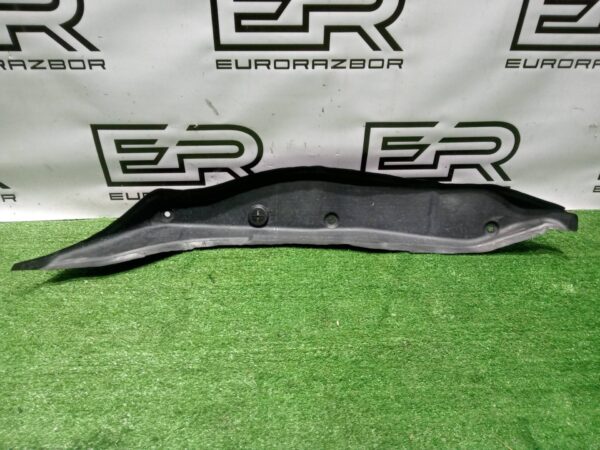 Пыльник крыла правого Mercedes Benz C W205