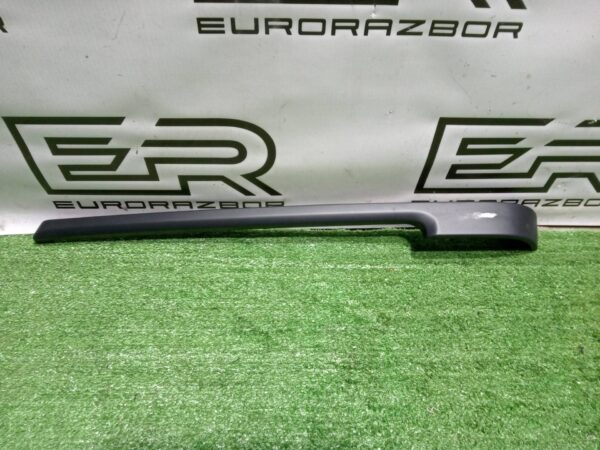 Накладка двери внутренняя правая Land Rover