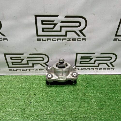 Подушка крепления двигателя правая Land Rover