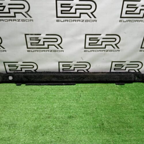 Обшивка отсека багажника правая Land Rover