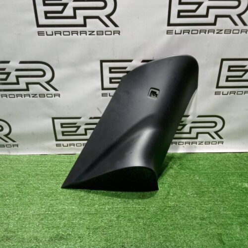 Обшивка стойки передней левая Land Rover