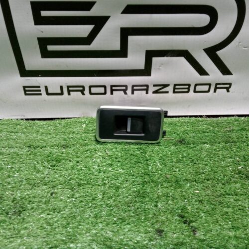 Кнопка стеклоподъемника двери задней Land Rover