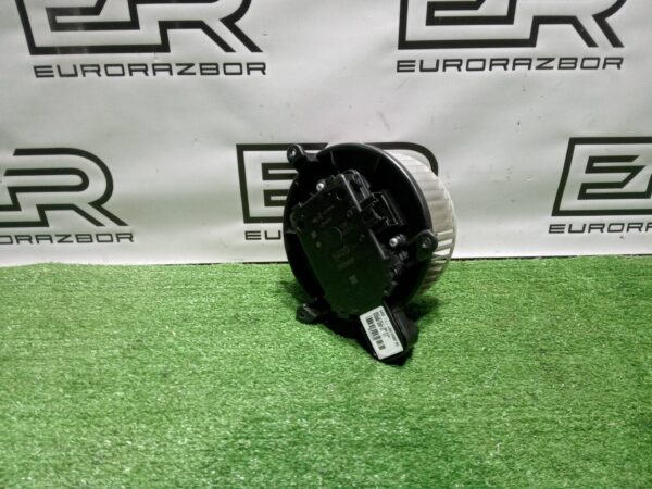 Моторчик печки Land Rover Range Rover 4 L405