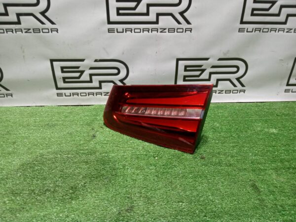 Фонарь крышки багажника правый Mercedes Benz GLC